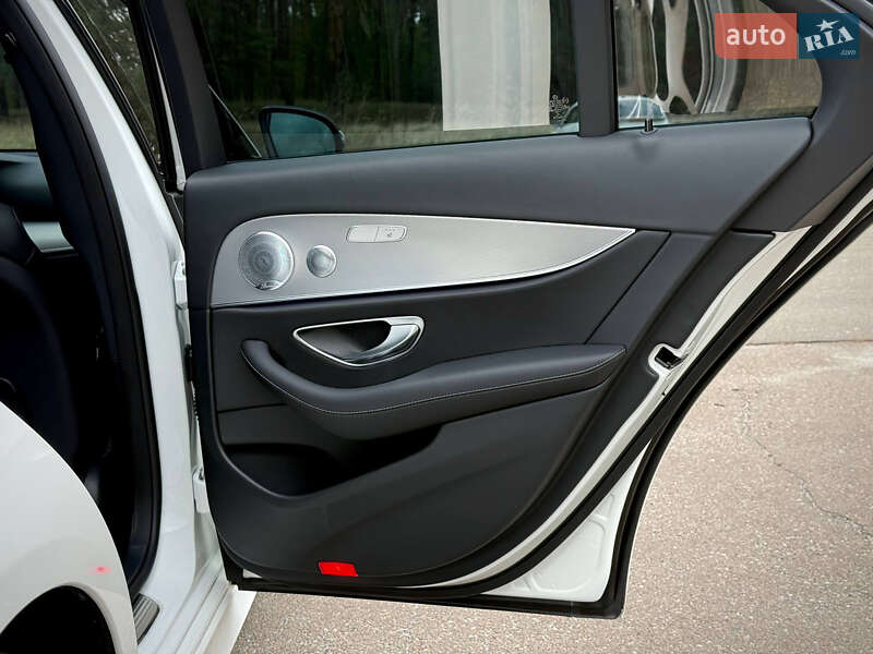 Седан Mercedes-Benz E-Class 2020 в Києві