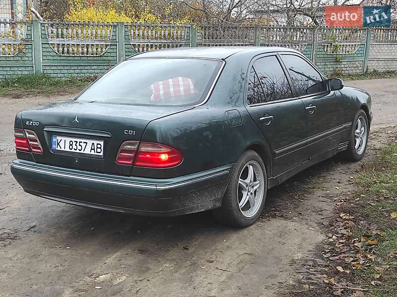 Седан Mercedes-Benz E-Class 2000 в Тетиеве