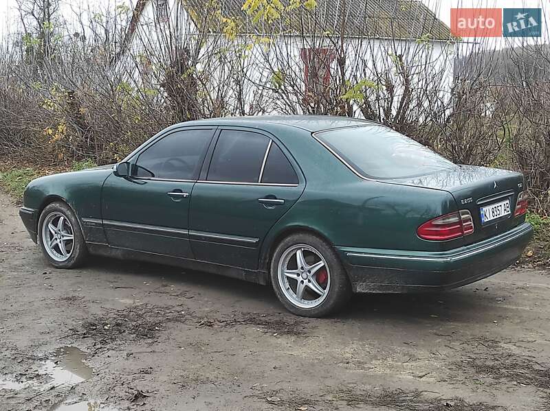 Седан Mercedes-Benz E-Class 2000 в Тетиеве