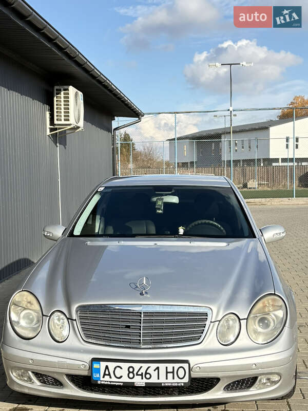 Mercedes-Benz E-Class 2003