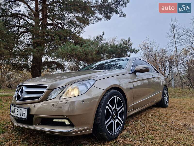 Купе Mercedes-Benz E-Class 2010 в Вишгороді фото 10 Купе Mercedes-Benz E-Class 2010 в Вишгороді