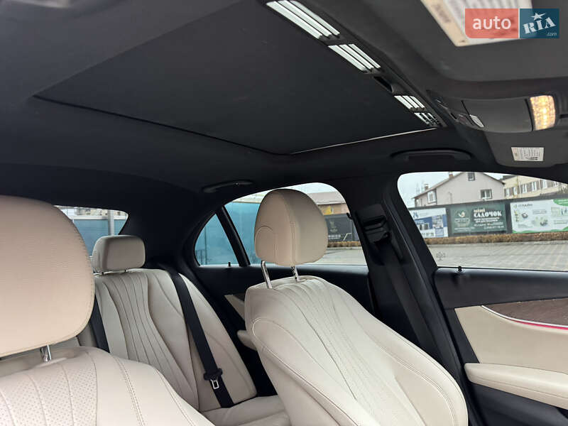 Седан Mercedes-Benz E-Class 2016 в Вінниці