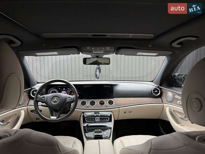 Седан Mercedes-Benz E-Class 2016 в Вінниці