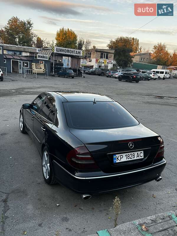 Седан Mercedes-Benz E-Class 2003 в Запорожье