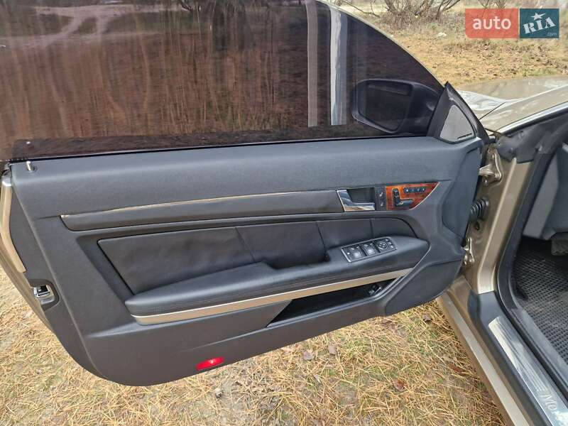 Купе Mercedes-Benz E-Class 2010 в Вишгороді фото 23 Купе Mercedes-Benz E-Class 2010 в Вишгороді