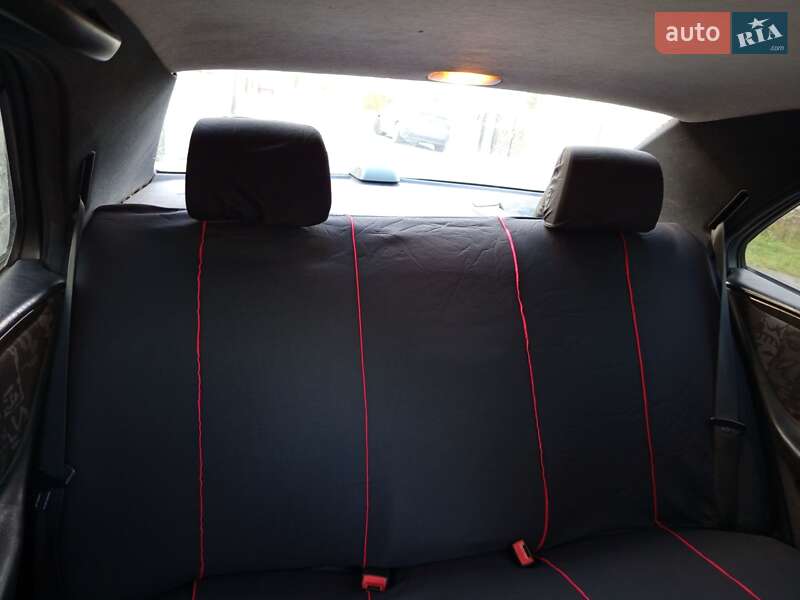 Седан Mercedes-Benz E-Class 1996 в Львові