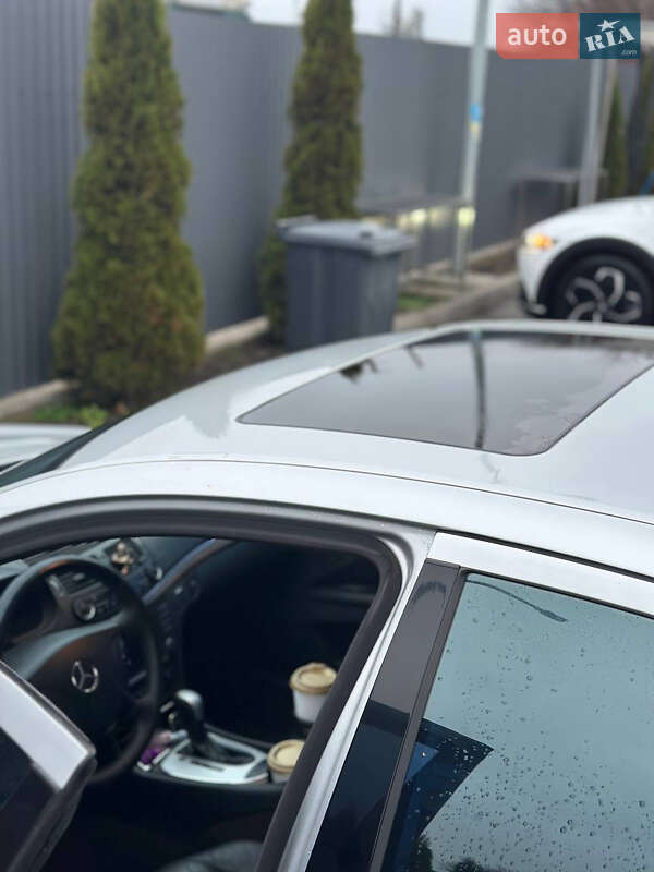Седан Mercedes-Benz E-Class 2004 в Дніпрі