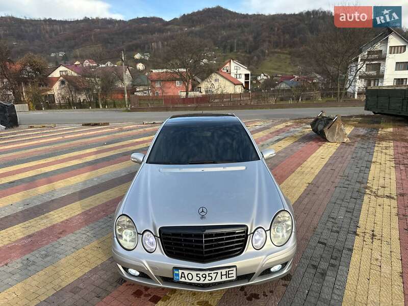 Mercedes-Benz E-Class 2003 Mercedes-Benz E-Class 2003