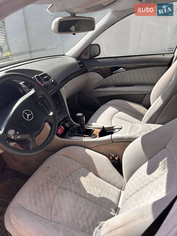 Седан Mercedes-Benz E-Class 2005 в Рівному фото 29 Седан Mercedes-Benz E-Class 2005 в Рівному