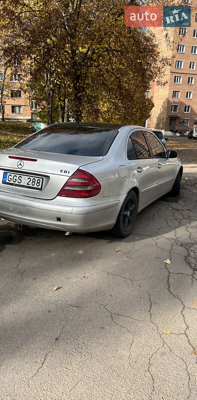 Седан Mercedes-Benz E-Class 2005 в Рівному фото 25 Седан Mercedes-Benz E-Class 2005 в Рівному