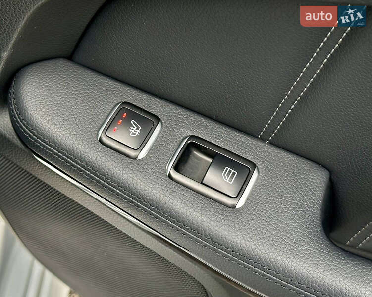 Седан Mercedes-Benz E-Class 2014 в Киеве