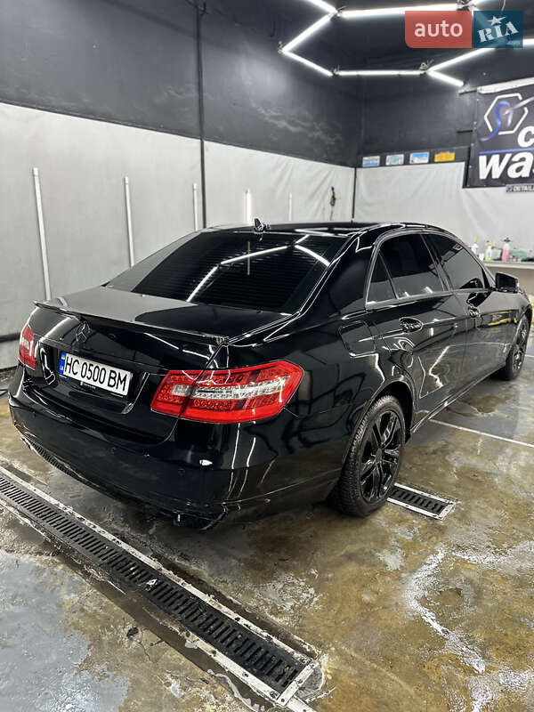 Седан Mercedes-Benz E-Class 2011 в Львове фото 5 Седан Mercedes-Benz E-Class 2011 в Львове