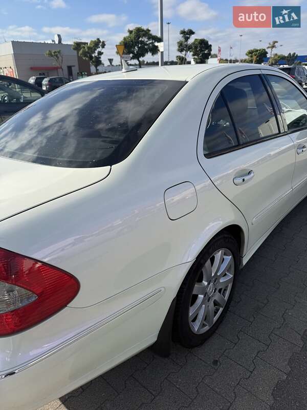 Седан Mercedes-Benz E-Class 2006 в Києві фото 31 Седан Mercedes-Benz E-Class 2006 в Києві