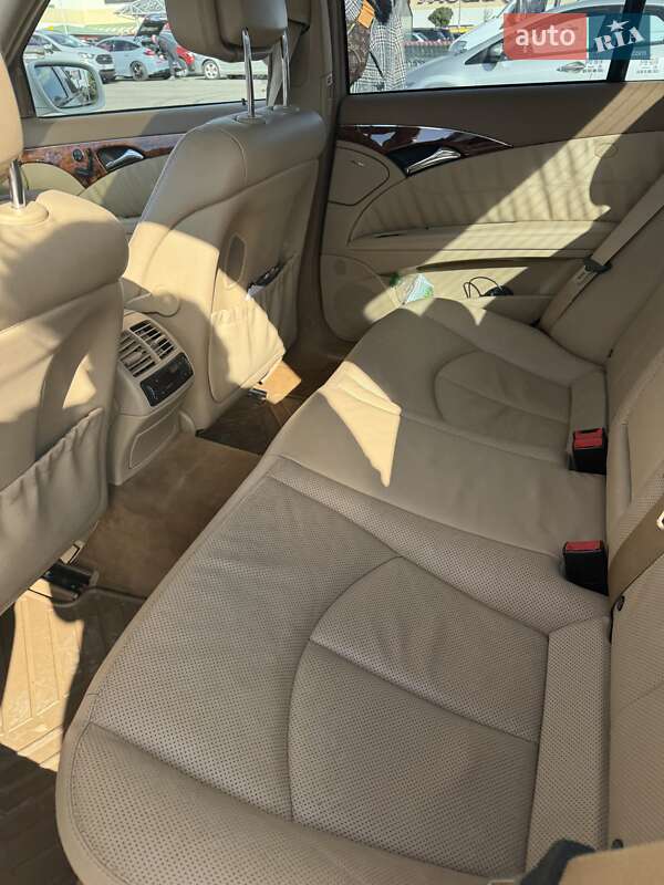 Седан Mercedes-Benz E-Class 2006 в Києві фото 44 Седан Mercedes-Benz E-Class 2006 в Києві