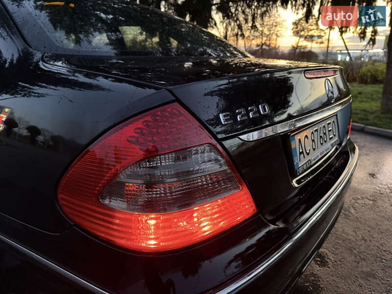 Седан Mercedes-Benz E-Class 2006 в Коломиї