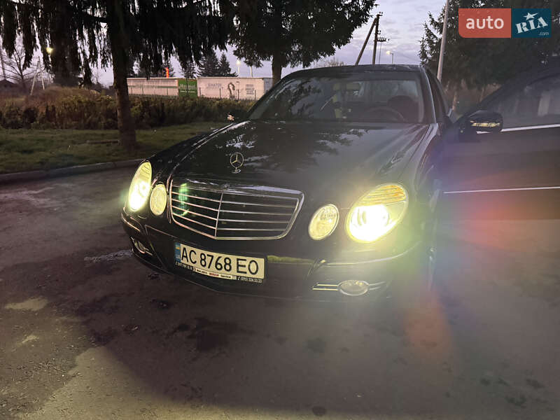 Седан Mercedes-Benz E-Class 2006 в Коломиї