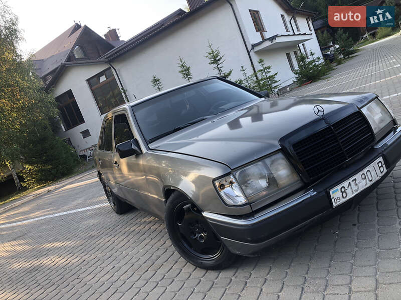 Седан Mercedes-Benz E-Class 1993 в Сколе фото 8 Седан Mercedes-Benz E-Class 1993 в Сколе