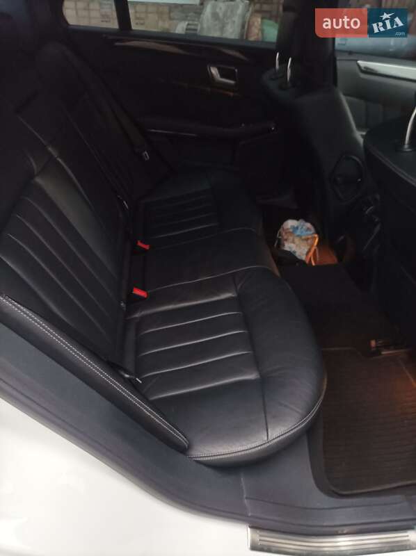 Седан Mercedes-Benz E-Class 2012 в Києві фото 12 Седан Mercedes-Benz E-Class 2012 в Києві