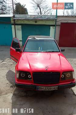 Седан Mercedes-Benz E-Class 1993 в Чорноморську