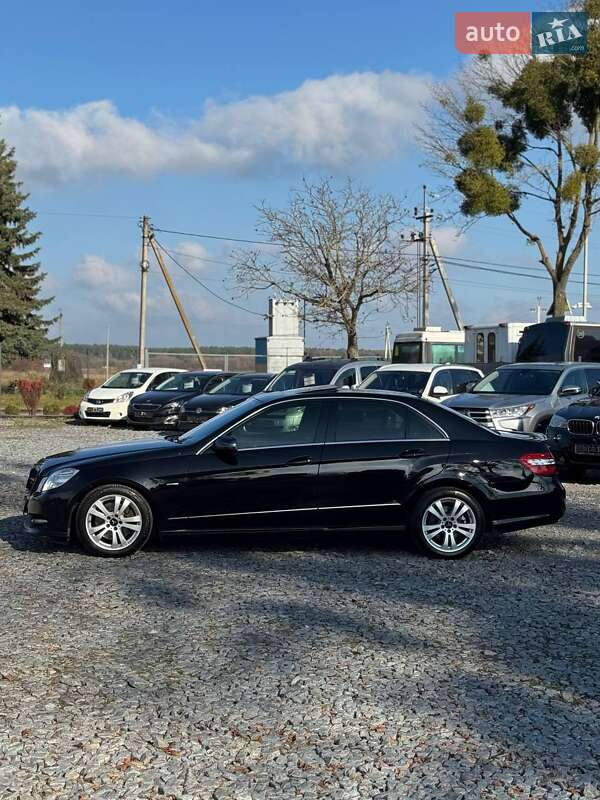 Седан Mercedes-Benz E-Class 2012 в Бродах