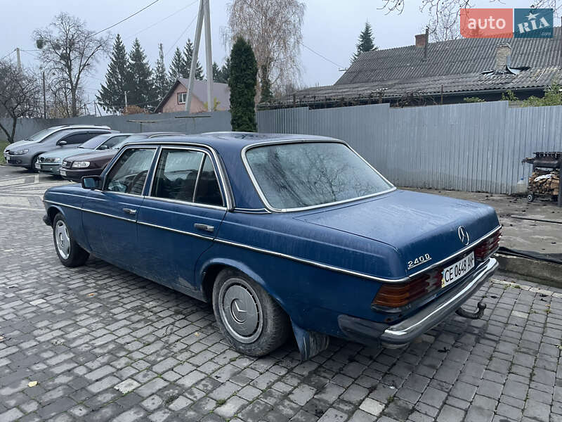 Седан Mercedes-Benz E-Class 1983 в Черновцах