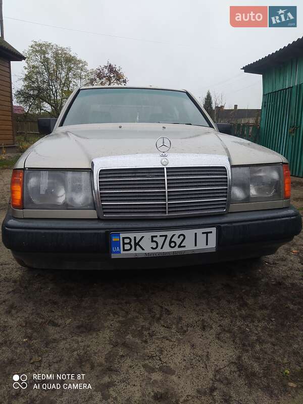 Седан Mercedes-Benz E-Class 1989 в Ровно фото 4 Седан Mercedes-Benz E-Class 1989 в Ровно