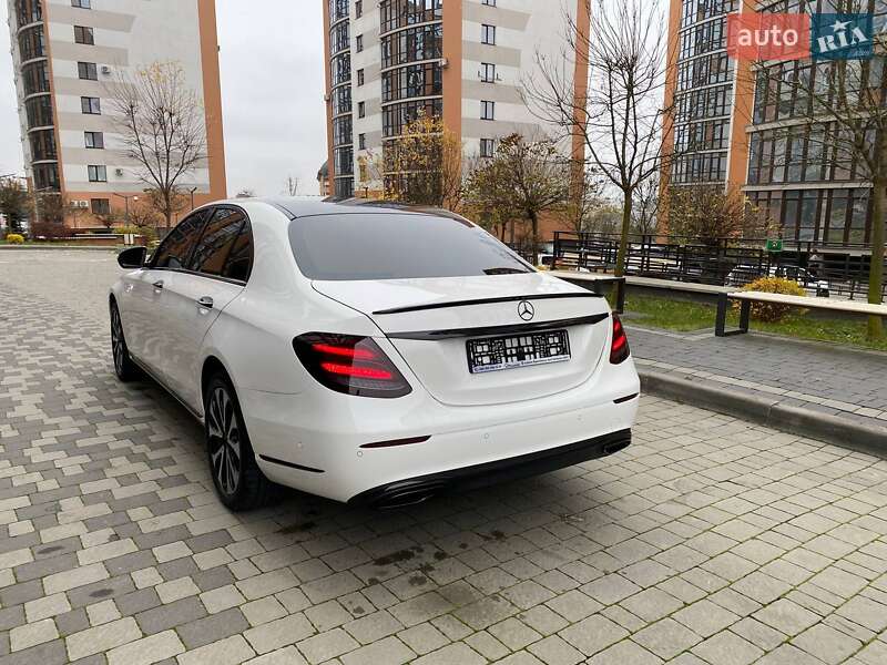 Седан Mercedes-Benz E-Class 2018 в Івано-Франківську