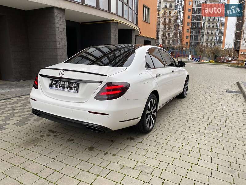 Седан Mercedes-Benz E-Class 2018 в Івано-Франківську