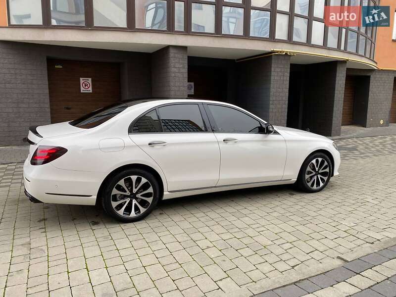 Седан Mercedes-Benz E-Class 2018 в Івано-Франківську