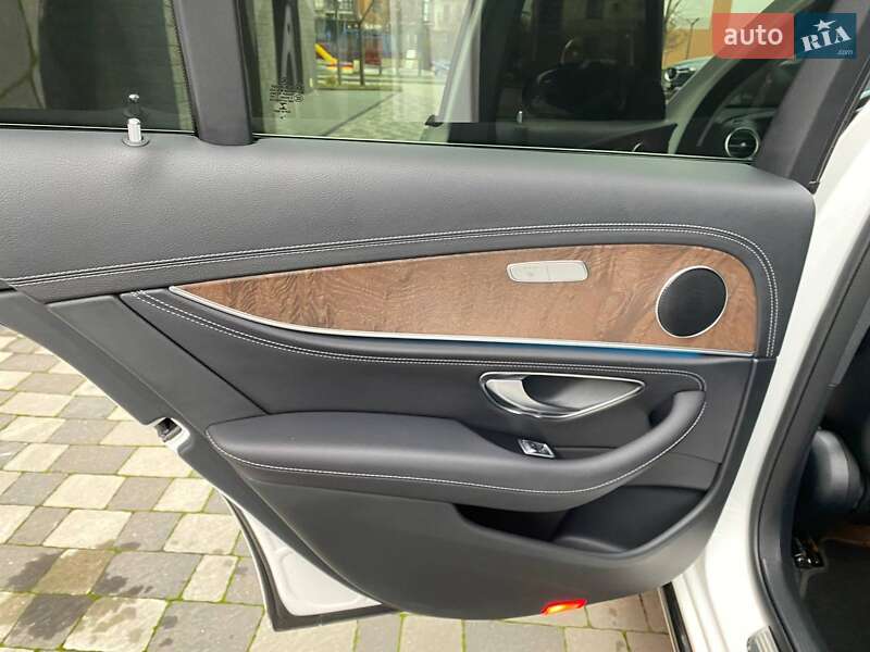 Седан Mercedes-Benz E-Class 2018 в Івано-Франківську