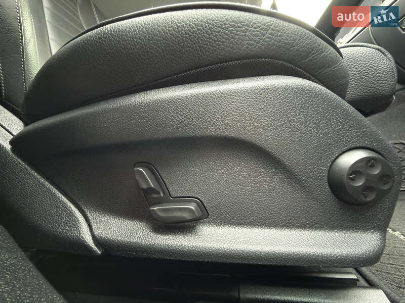 Седан Mercedes-Benz E-Class 2018 в Чернівцях фото 36 Седан Mercedes-Benz E-Class 2018 в Чернівцях