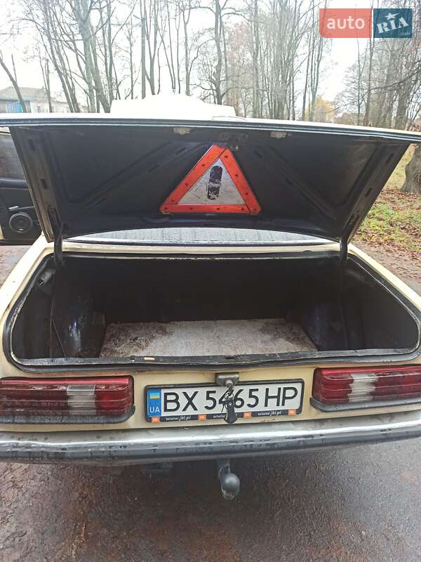 Седан Mercedes-Benz E-Class 1984 в Глухове