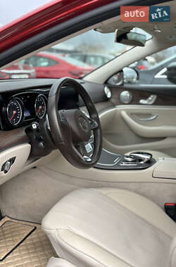 Седан Mercedes-Benz E-Class 2016 в Киеве