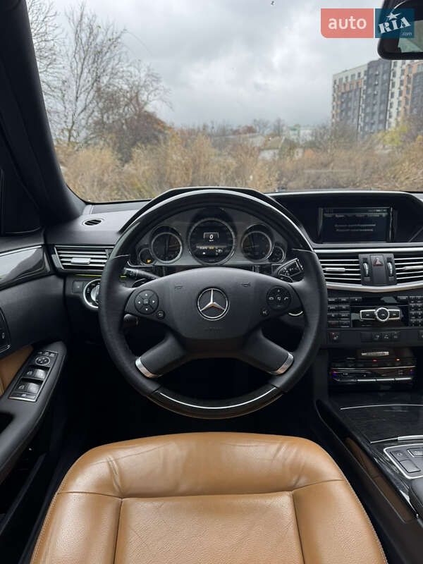 Седан Mercedes-Benz E-Class 2012 в Києві фото 17 Седан Mercedes-Benz E-Class 2012 в Києві
