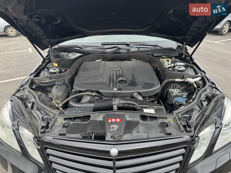 Седан Mercedes-Benz E-Class 2012 в Києві фото 33 Седан Mercedes-Benz E-Class 2012 в Києві