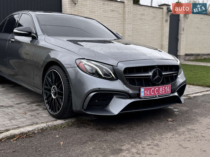 Седан Mercedes-Benz E-Class 2018 в Києві