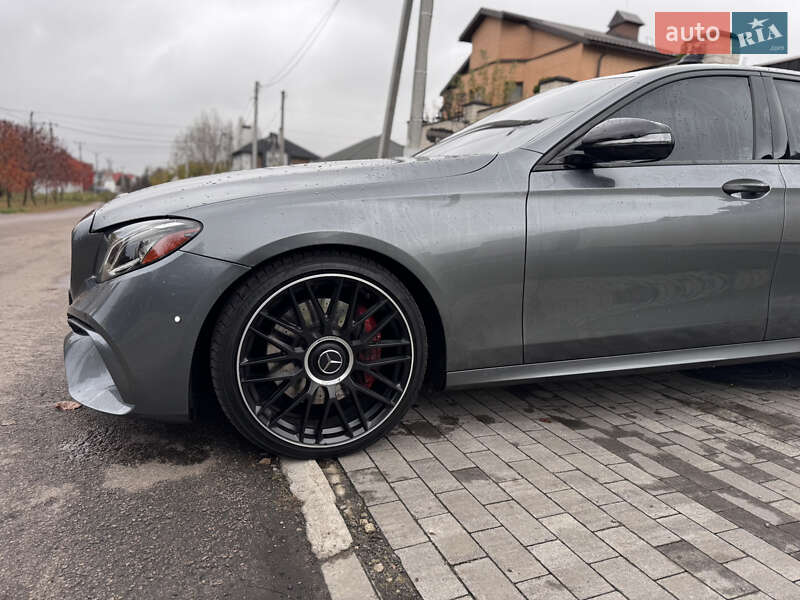 Седан Mercedes-Benz E-Class 2018 в Києві