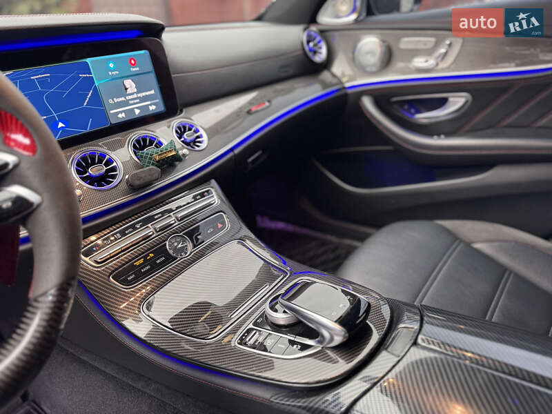 Седан Mercedes-Benz E-Class 2018 в Києві