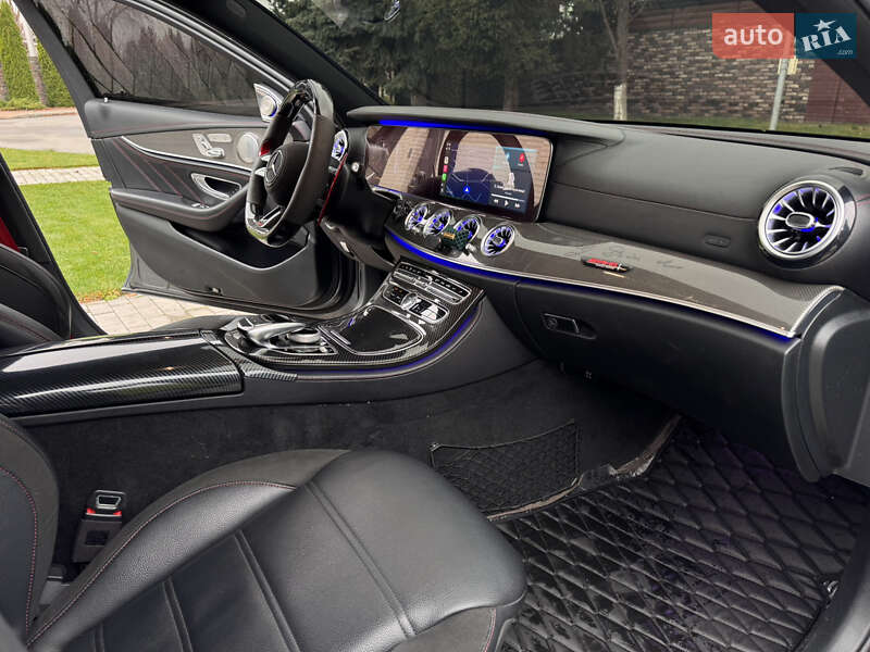 Седан Mercedes-Benz E-Class 2018 в Києві