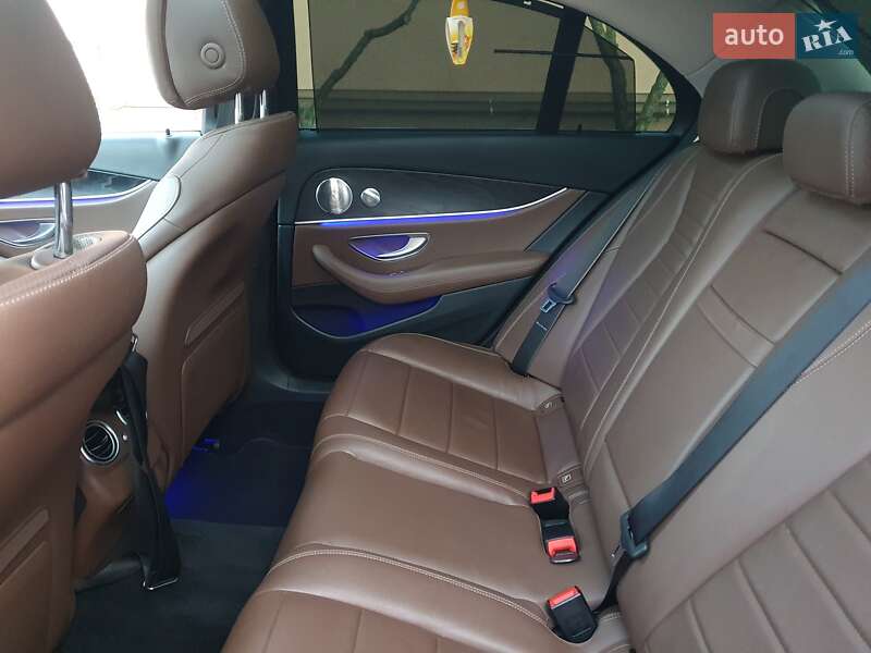 Седан Mercedes-Benz E-Class 2016 в Мукачевому фото 14 Седан Mercedes-Benz E-Class 2016 в Мукачевому
