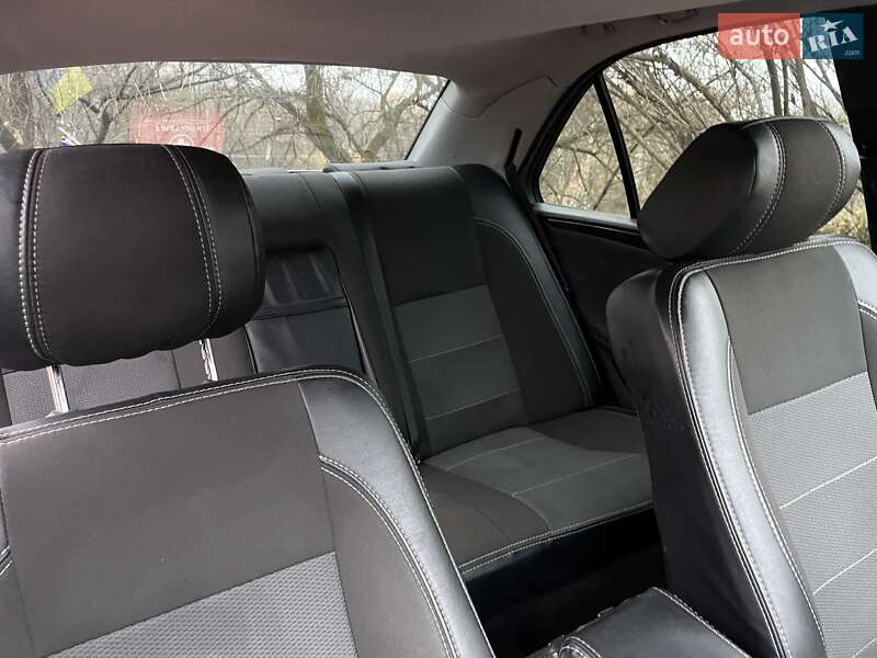 Седан Mercedes-Benz E-Class 2000 в Виннице фото 15 Седан Mercedes-Benz E-Class 2000 в Виннице