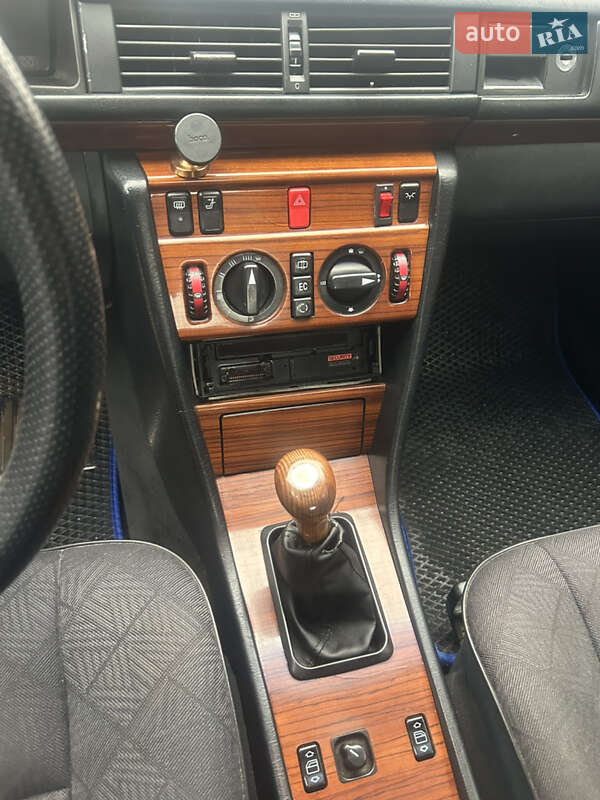 Седан Mercedes-Benz E-Class 1994 в Тячеві фото 7 Седан Mercedes-Benz E-Class 1994 в Тячеві