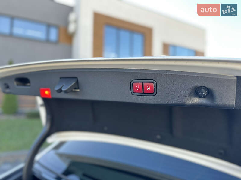 Седан Mercedes-Benz E-Class 2015 в Стрые фото 6 Седан Mercedes-Benz E-Class 2015 в Стрые