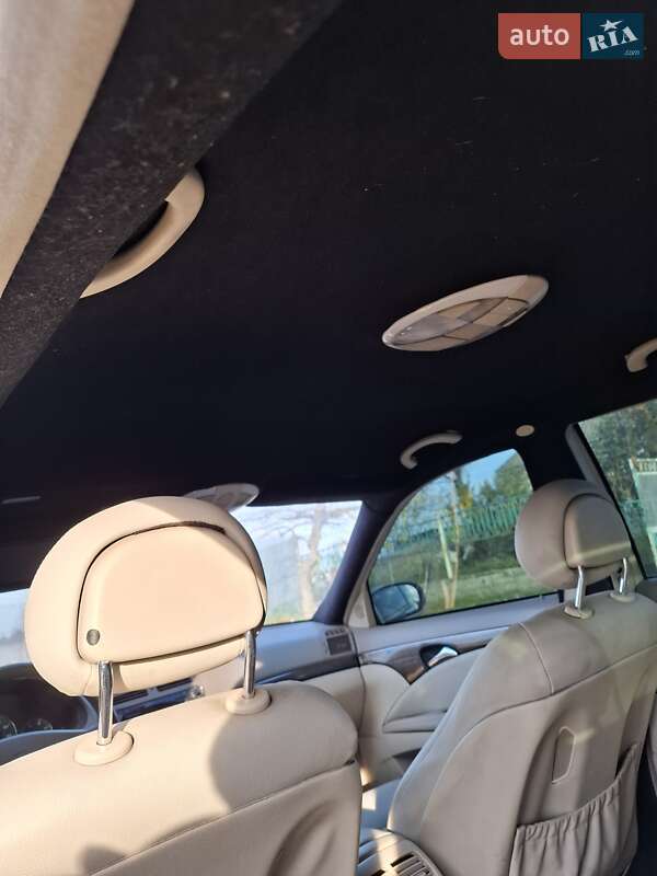 Седан Mercedes-Benz E-Class 2002 в Новому Бузі