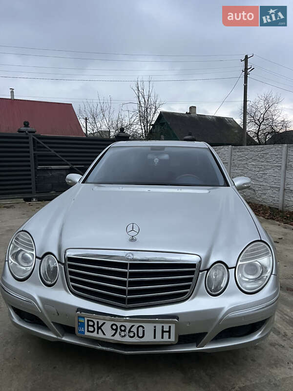 Седан Mercedes-Benz E-Class 2003 в Рівному фото 3 Седан Mercedes-Benz E-Class 2003 в Рівному