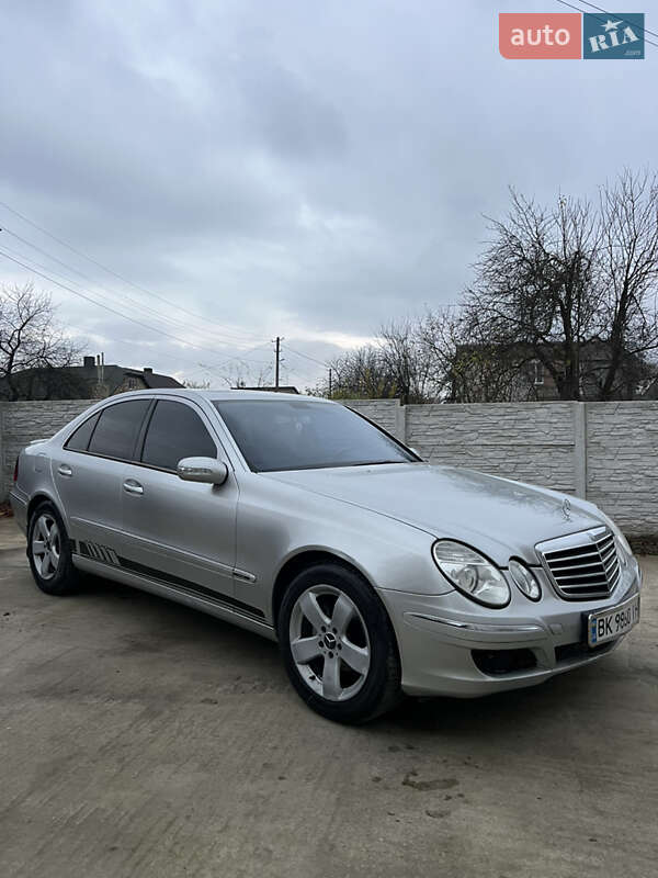 Седан Mercedes-Benz E-Class 2003 в Рівному фото 25 Седан Mercedes-Benz E-Class 2003 в Рівному