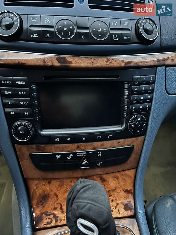 Седан Mercedes-Benz E-Class 2003 в Рівному фото 37 Седан Mercedes-Benz E-Class 2003 в Рівному