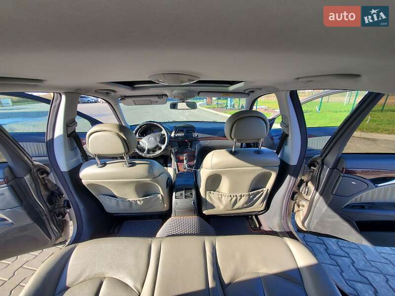 Седан Mercedes-Benz E-Class 2004 в Луцке