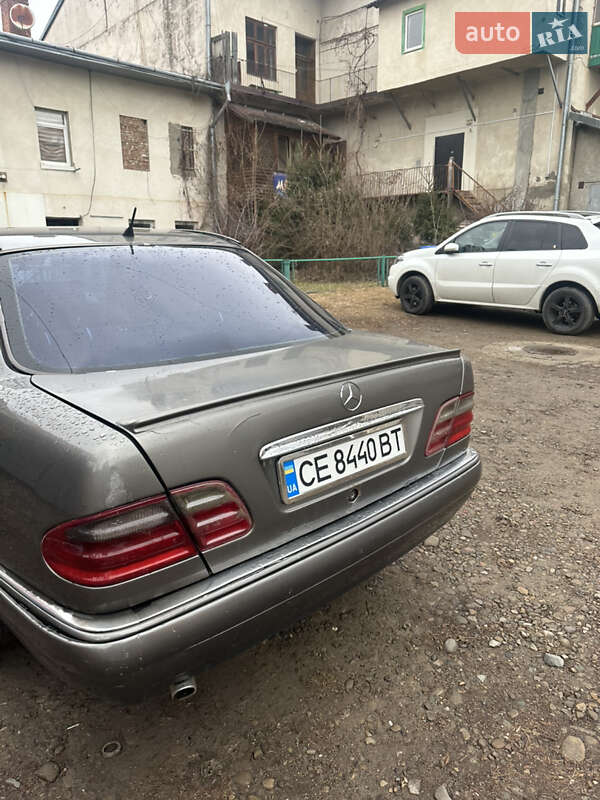 Седан Mercedes-Benz E-Class 1997 в Одессе