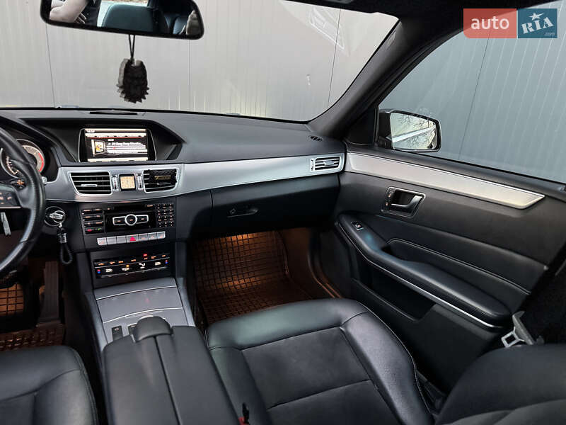 Седан Mercedes-Benz E-Class 2014 в Мукачевому